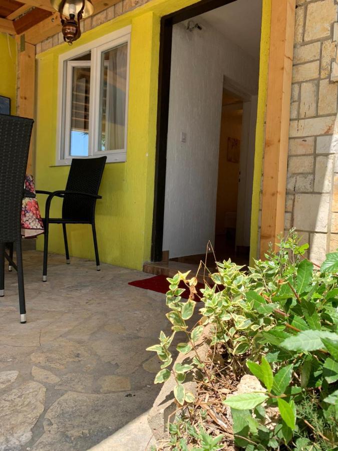 Katy'S Place Krk Town Exterior photo
